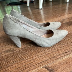 Old Navy Taupe Cone Heel